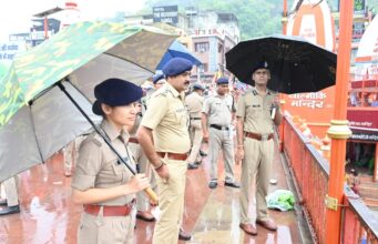 एडीजी वी मुरुगेशन ने किया कांवड़ मेले का निरिक्षण, लापरवाही बरतने पर 4 पुलिसकर्मियों को किया सस्पेंड