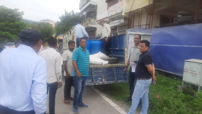 मिलावटखोरों पर खाद्य महकमे की कारवाही, 8 क्विंटल नकली पनीर के साथ देवबंद के तीन आरोपी गिरफ्तार