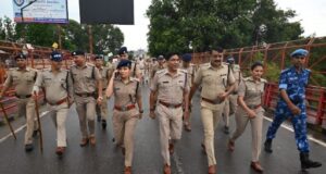 हाईवे पर खड़े किए वाहन तो खैर नहीं, भारी बारिश के बीच एसएसपी ने हाइवे का किया निरीक्षण, सभी वाहन पार्किंग में खड़े करने के निर्देश