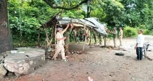 अतिक्रमण पर पार्क महकमें का डंडा, चीला रेंज में अवैध अतिक्रमण हटाया गया