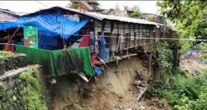 भारी बारिश बनी आफत, चंडी देवी के पास पुश्ता ढहा ,प्रसाशनिक टीम मौके पर