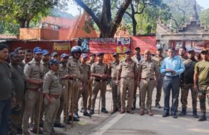 सोनार कोठी जा रहे श्रद्धालुओ को राजाजी प्रसाशन ने रोक, प्रतिबंधित क्षेत्र में पूजा अर्चना को लेकर हर वर्ष होती है नोकझोक