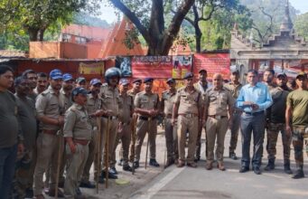 सोनार कोठी जा रहे श्रद्धालुओ को राजाजी प्रसाशन ने रोक, प्रतिबंधित क्षेत्र में पूजा अर्चना को लेकर हर वर्ष होती है नोकझोक