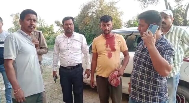 खनन लॉट बनी WWF का अखाड़ा, कंपनी व लोकल लोगो के बीच जमकर हुई सर फुटवल्ल