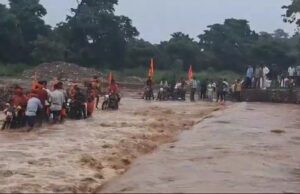 भारी बारिश ने मचाई आफत, उफान पर घासीराम, जिम्मेदार मौक़े से गायब,मुख्यमंत्री के आदेशों का खुला उल्लंघन