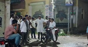 हाथी के हमले मे युवक घायल, वन महकमे की टीम मौक़े पर