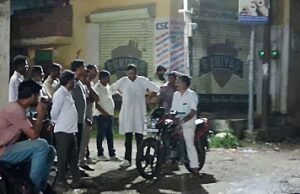 हाथी के हमले मे युवक घायल, वन महकमे की टीम मौक़े पर