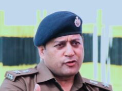 हरिद्वार मे नकली शराब फैक्ट्री का भंडाफोड़, एक गिरफ्तार, 400 लीटर एलकोहोलिक केमिकल बरामद