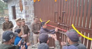 राजाजी हुआ सैलानियों से गुलजार, पांच माह की वार्षिक बंदी के बाद सभी पर्यटन गेट खुले