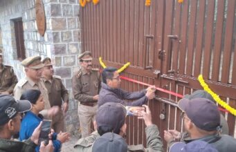 राजाजी हुआ सैलानियों से गुलजार, पांच माह की वार्षिक बंदी के बाद सभी पर्यटन गेट खुले