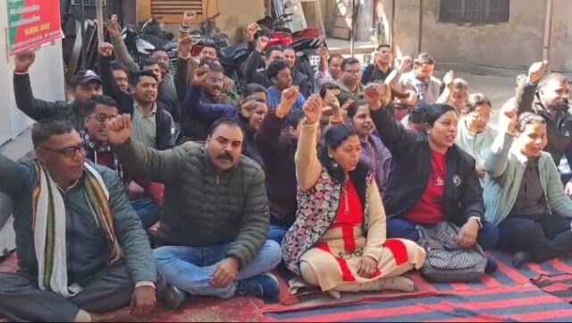 VideoCapture_20250214-192938