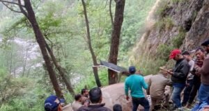 दुःखद, गंगोत्री जा रहा हेलीकॉप्टर हुआ दुर्घनाग्रस्त, छ की मौत