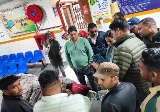 जंगली गजराज की टक्कर से बुजुर्ग घायल, वन महकमे ने रेसक्यू कर हॉस्पिटल में किया भर्ती