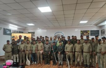 मानसून की दस्तक से पूर्व अलर्ट मोड मे वन कर्मी, क्विक रिस्पांस टीम को किया गया प्रशिक्षित